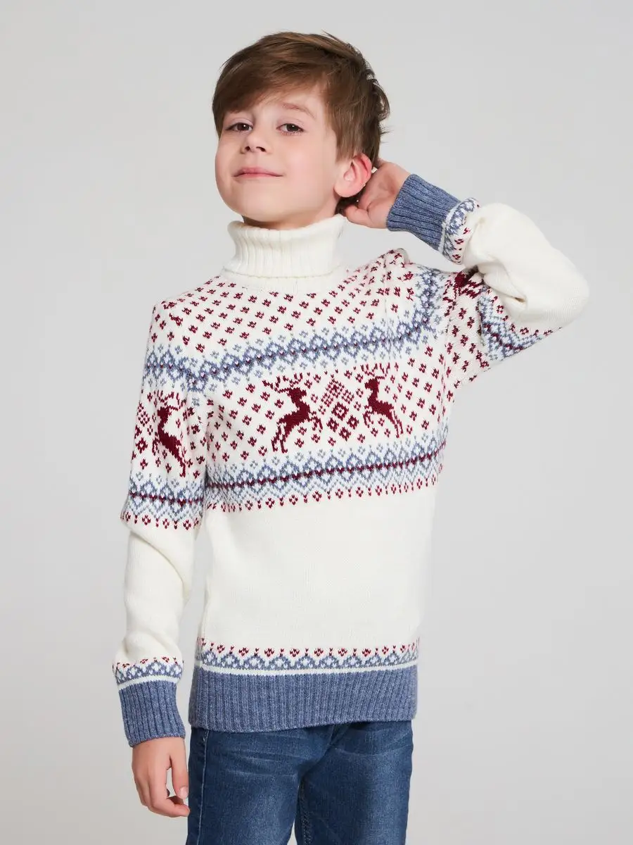 Свободный пуловер реглан с широким воротником стойкой из коллекции Berroco Portfolio Vol. 4.