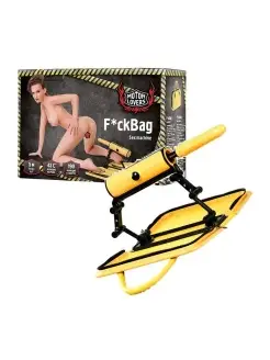 Қыз жігіттің есегіне саусағын салады