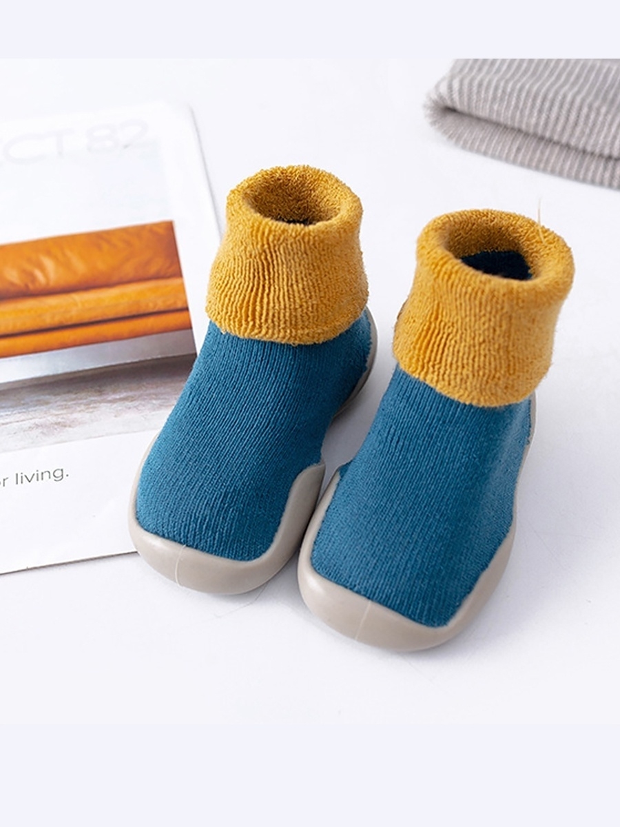 Носки с подошвой для детей