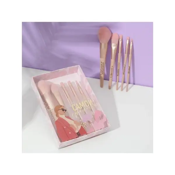 Набор косметических кистей для макияжа лица глаз губ