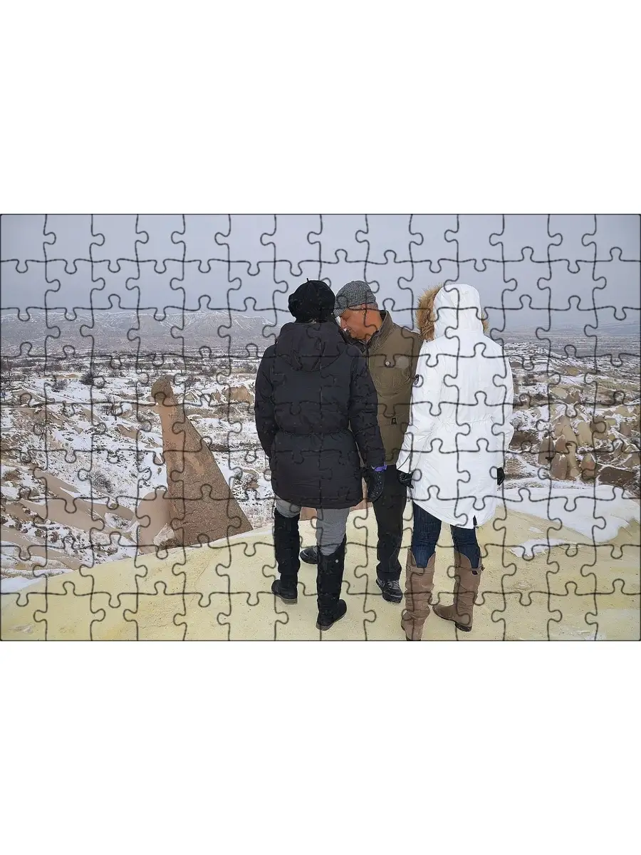 Магнитный пазл 27x18см."Туристы, группа"