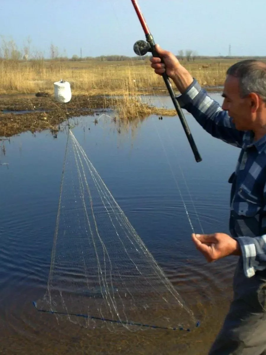 Китайская рыболовная сеть-ловушка не выдержала Сибирской рыбы