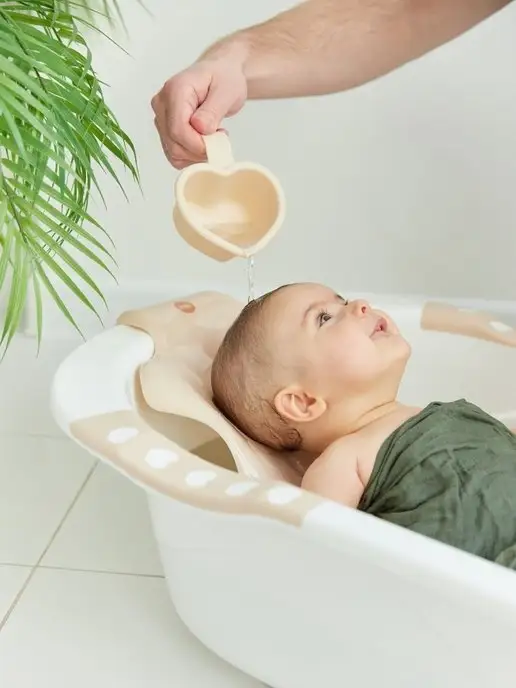 Happy Baby Ванночка для купания пластиковая с горкой и ковшиком, желтый, фото 8